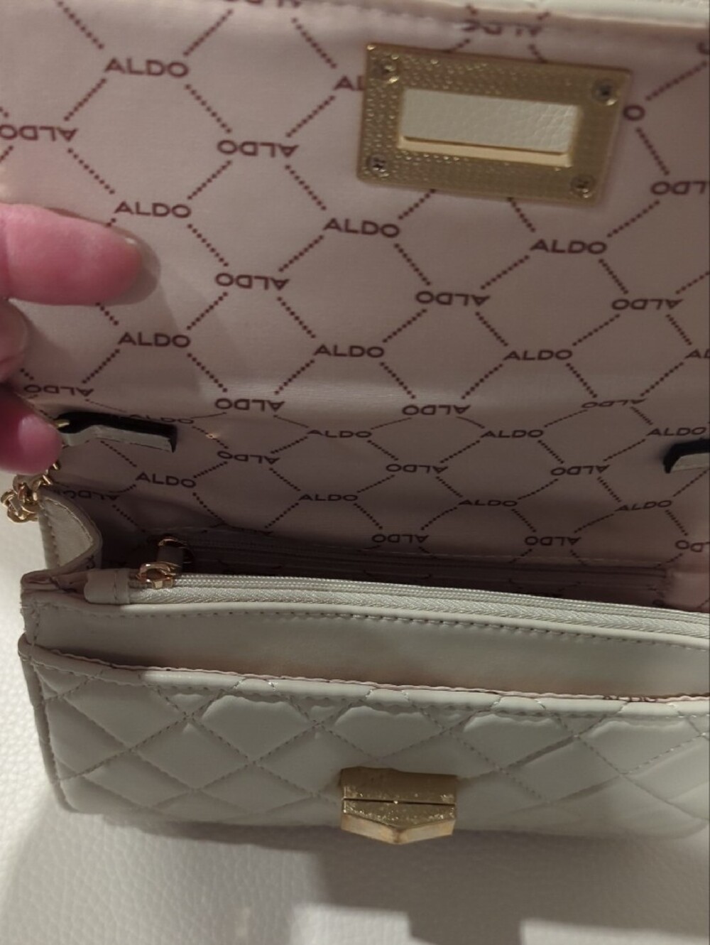 Aldo White Quilted Mini Chain Shoulder Bag with Gold Hardware - Picture 5 of 8